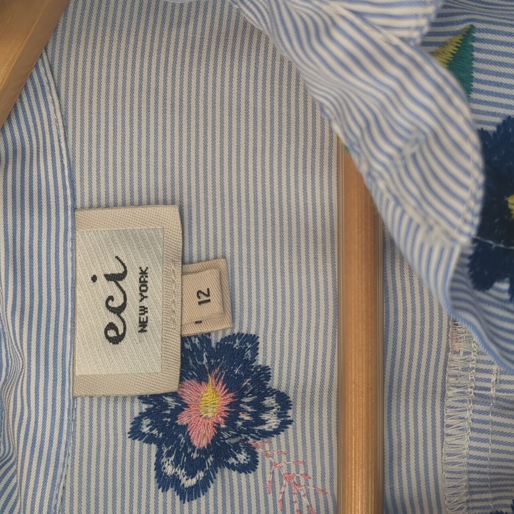 Mixed material floral embroidered shirt dress - Picture 2 of 4